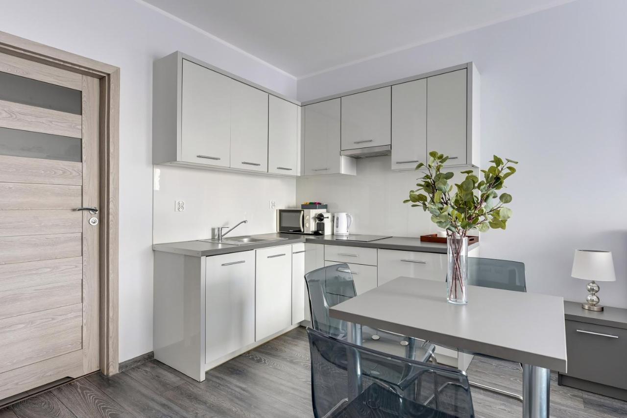 غدانسك Downtown Apartments Sadova City Center & Parking المظهر الخارجي الصورة